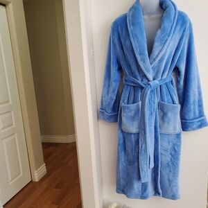 Jasmine Cozy Blue Robe